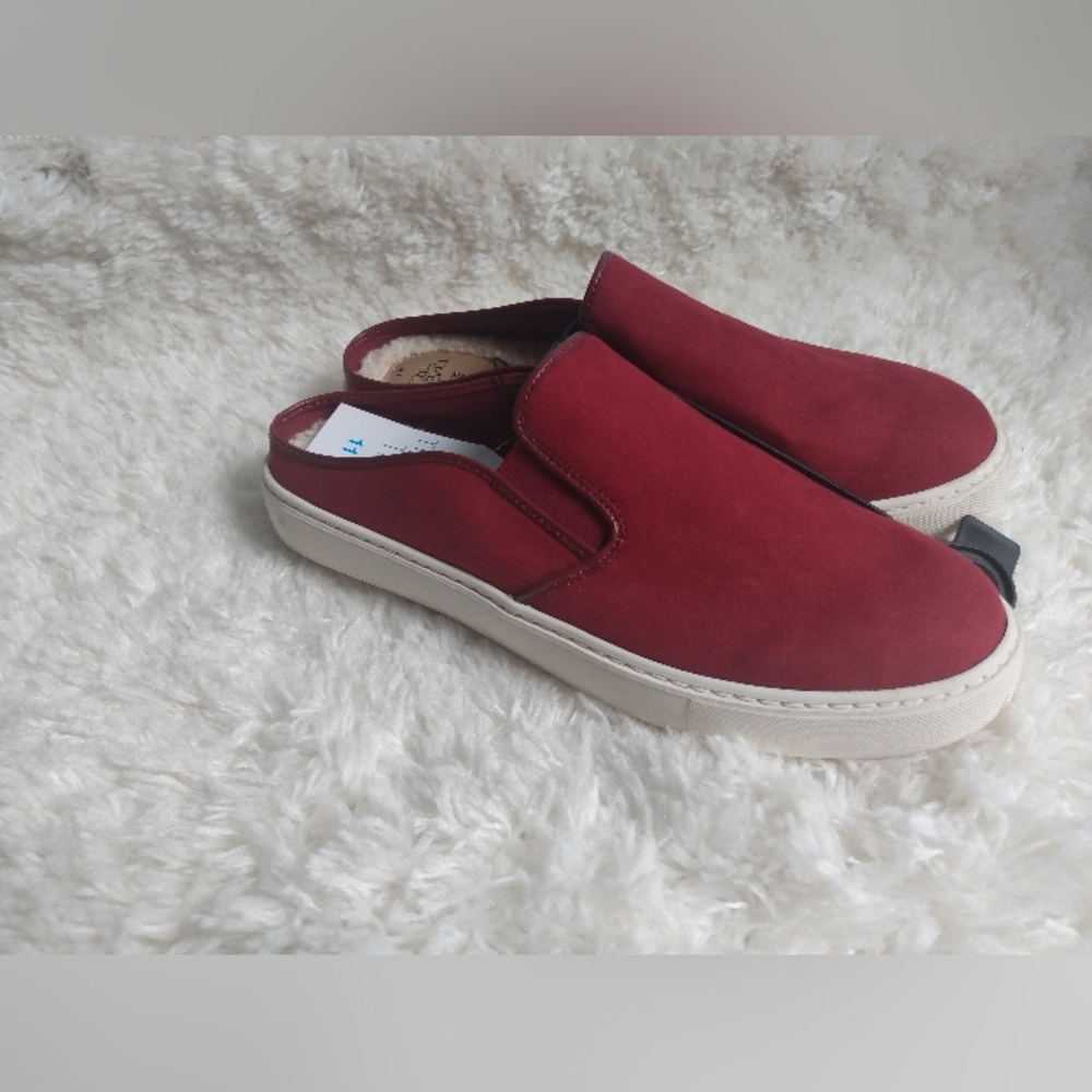 NWT Time and Tru woman's size 11 maroon slip on moccasins